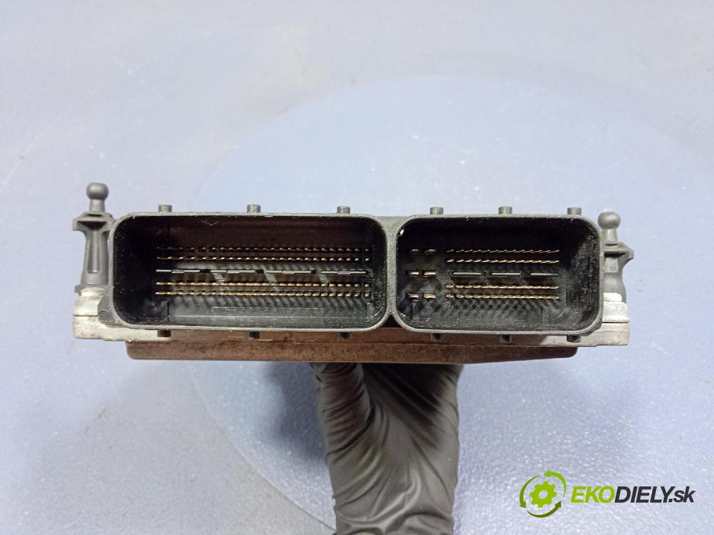 Mercedes GL 2014 riadiaca jednotka Motor: A2789001300