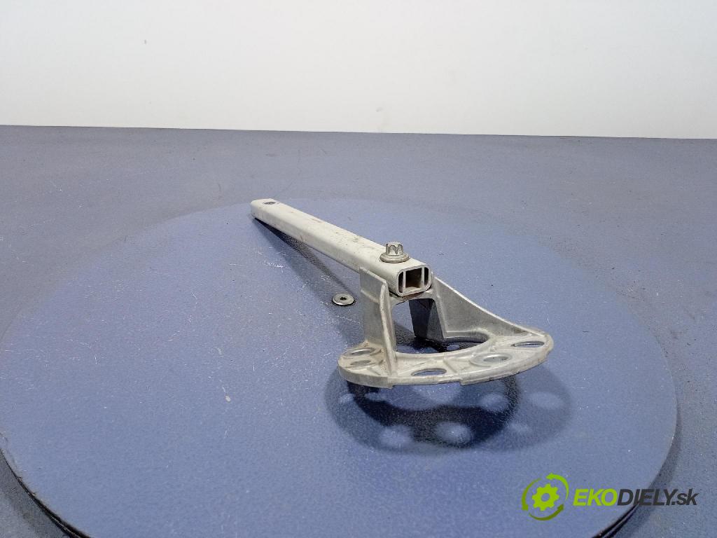 Mercedes GL 2014 výstuha Predné: / pas predný A1666260183