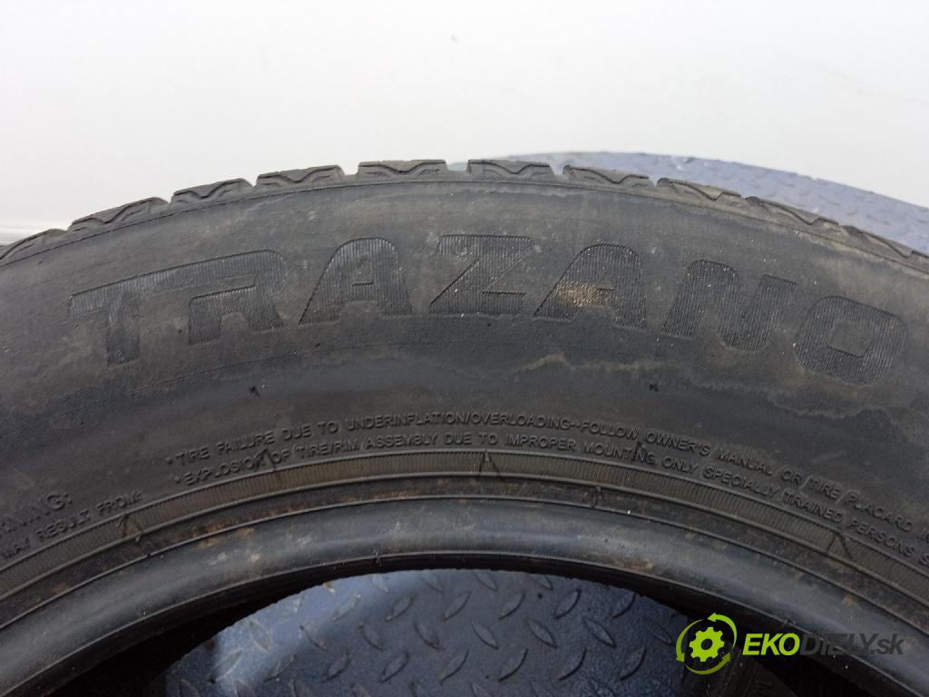 Audi A4 2000 pneumatiky: Víceúrovňové 6938112628864