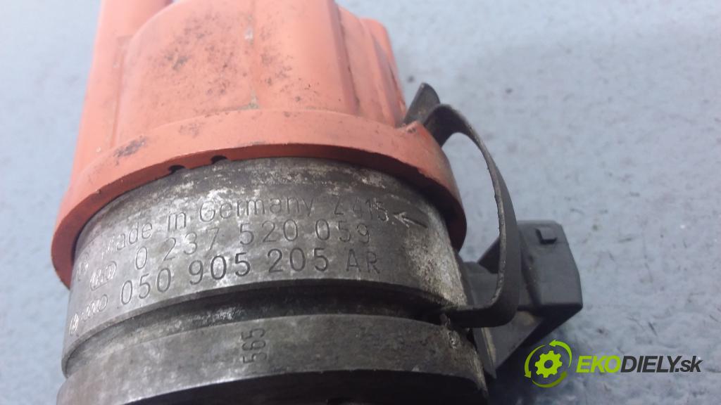 Audi A4 1995 rozdeľovač Zapaľovanie: 0237520059