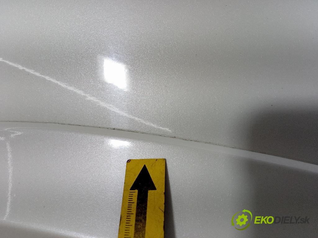 Mercedes GL 2014 blatník Predné v pravo: