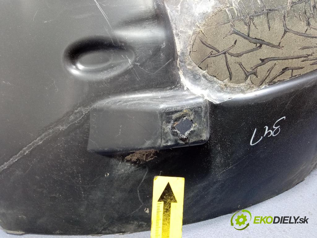 Mercedes GL 2014 Blatník: plastický: zad A1668847422