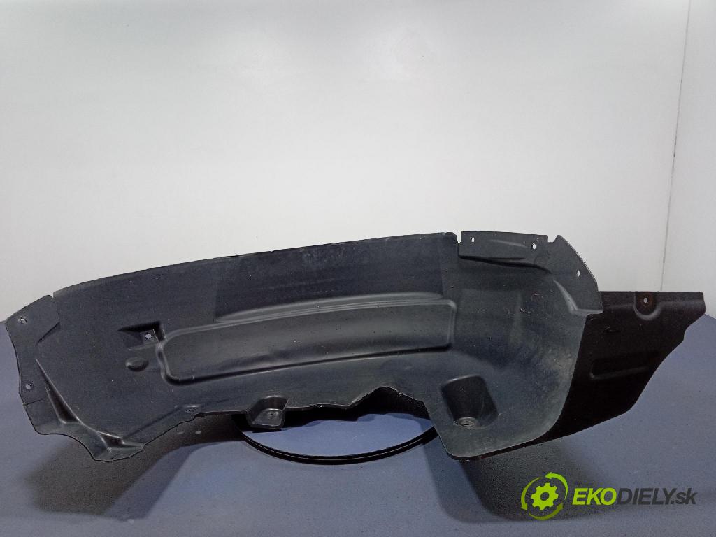 Mercedes GL 2014 Blatník: plastický: zad A1668847422