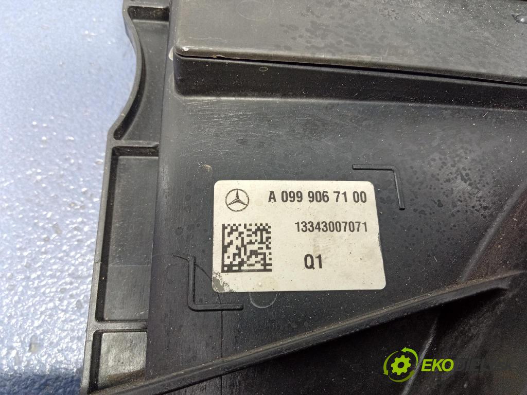 Mercedes GL 2014 ventilátor Chladič: A0999067100