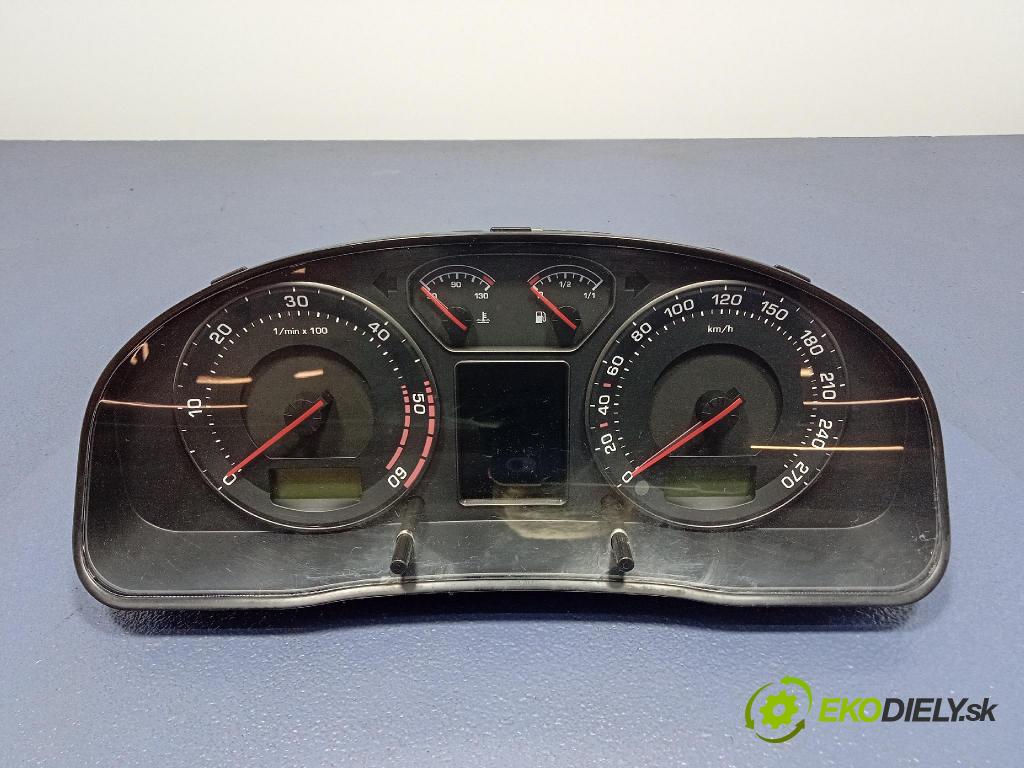 Skoda Superb 2002 prístrojovka/ budíky 3U0920840A