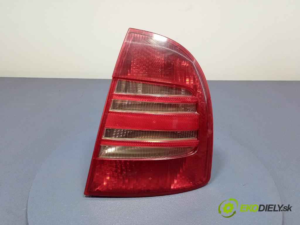 Skoda Superb 2002 svetlo / reflektor zad Prava: Vonkajsia: 3U5945096