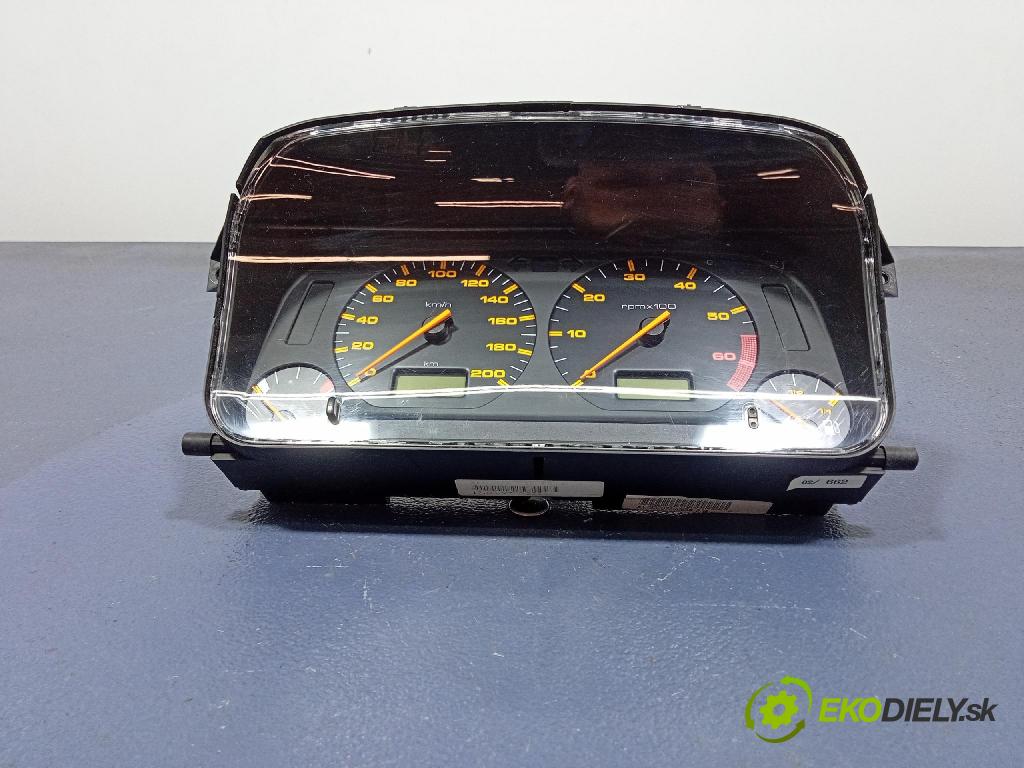 Seat Cordoba 1997 Přístrojová deska 6K0919033