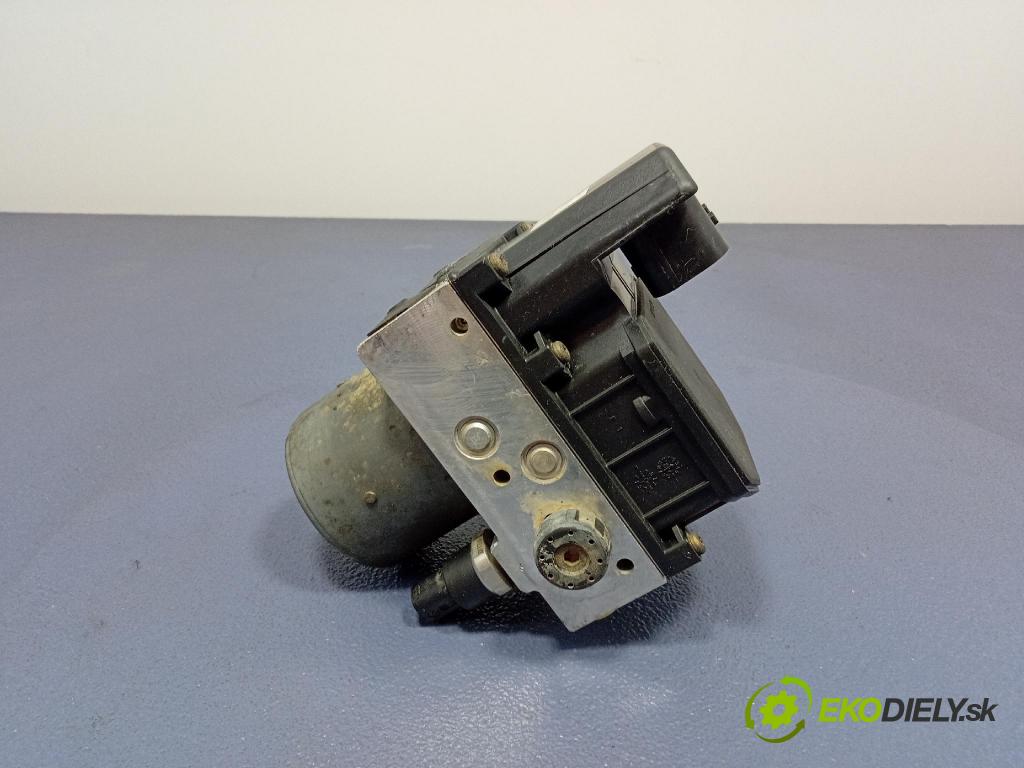 Skoda Superb 2002 čerpadlo ABS x 3U0614517