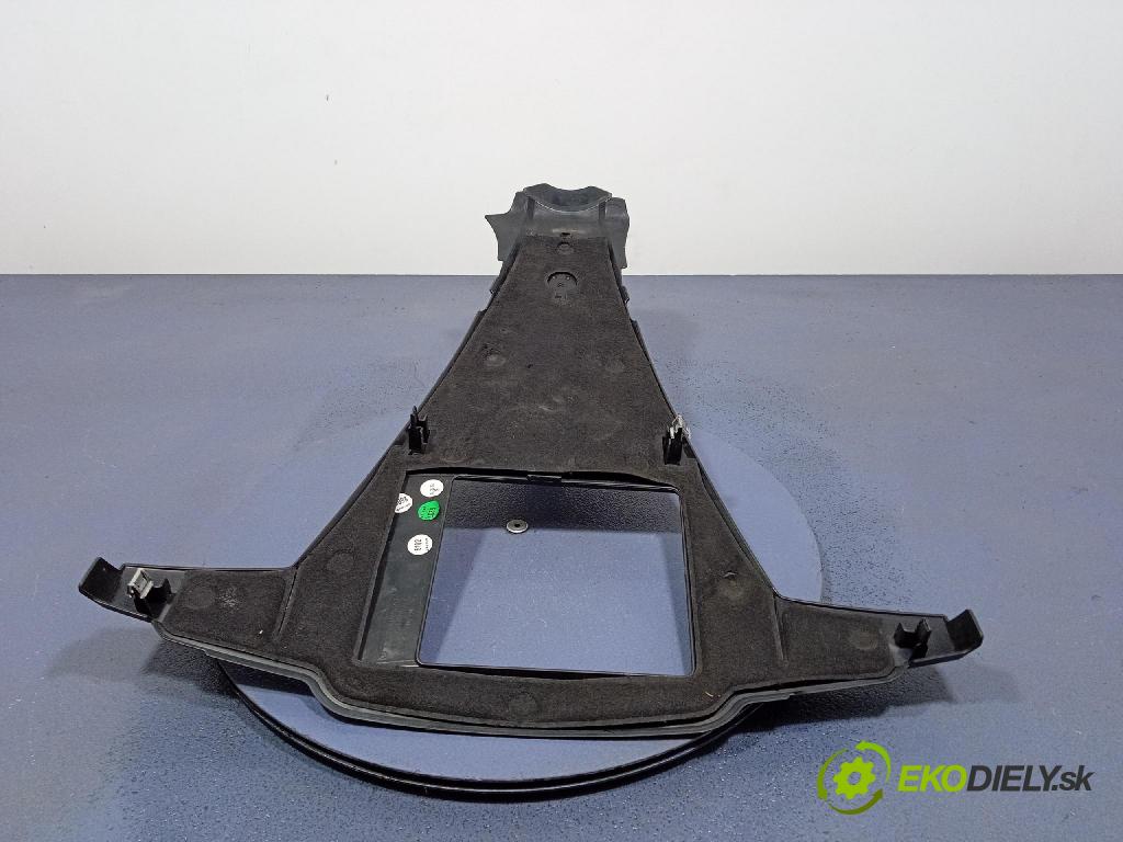 Mercedes GL 2014 kryt Motor: A2780105802