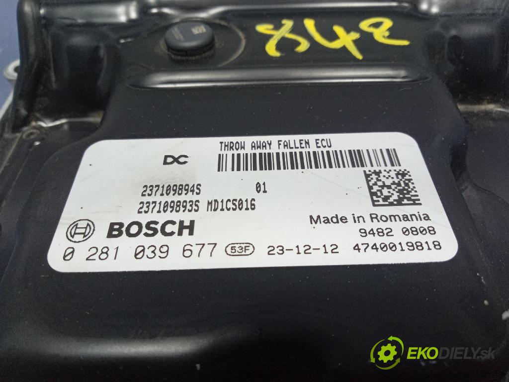 Renault Express 2024 riadiaca jednotka Motor: 237109894S
