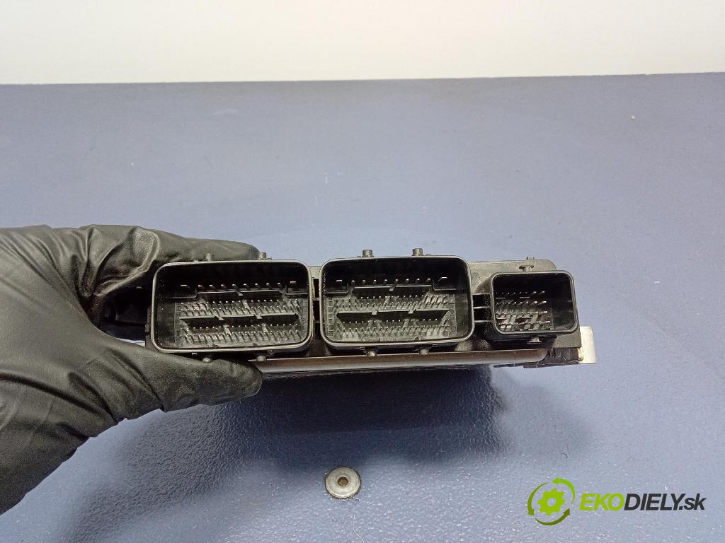 Renault Express 2024 riadiaca jednotka Motor: 237109894S