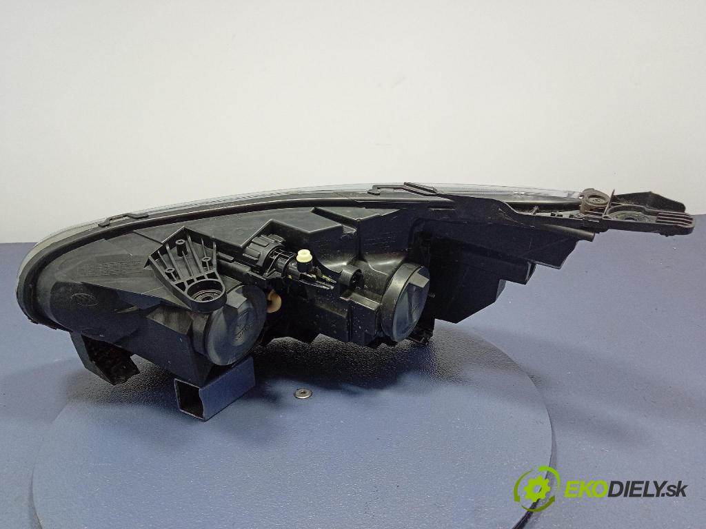 Renault Express 2024 Reflektor: v pravo: 260105660R