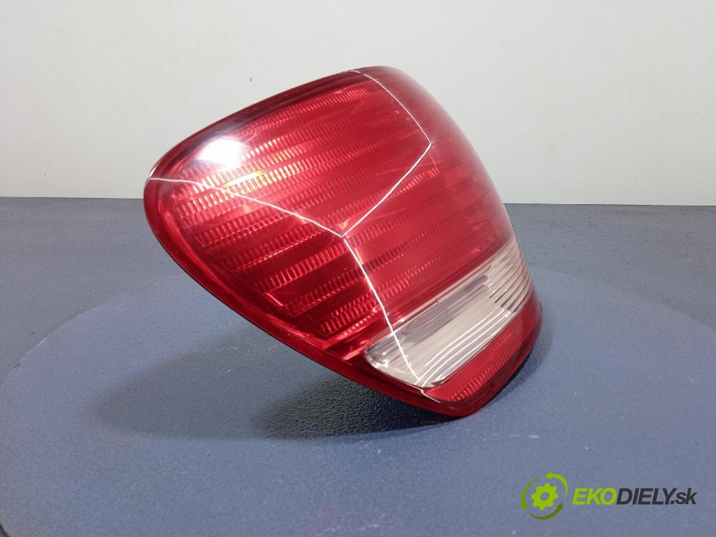 Toyota Avensis verso 2002 svetlo / reflektor zad ľavá Vonkajsia: KOITO 44-35