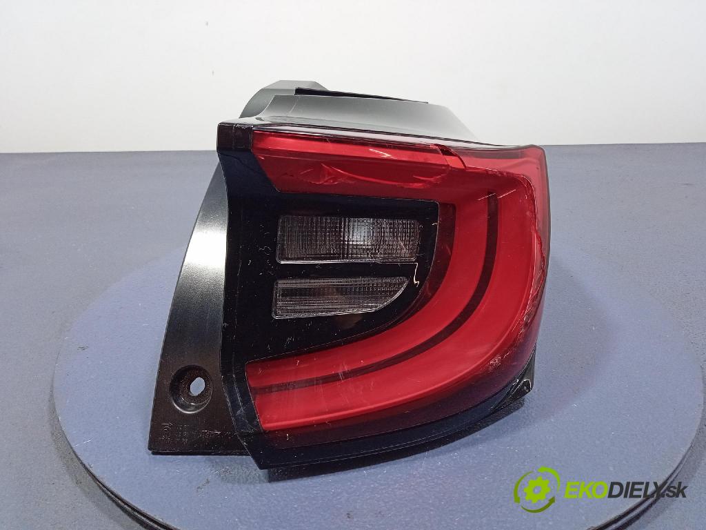 Toyota Yaris 0 svetlo / reflektor zad Prava: Vonkajsia: KOITO K0-12