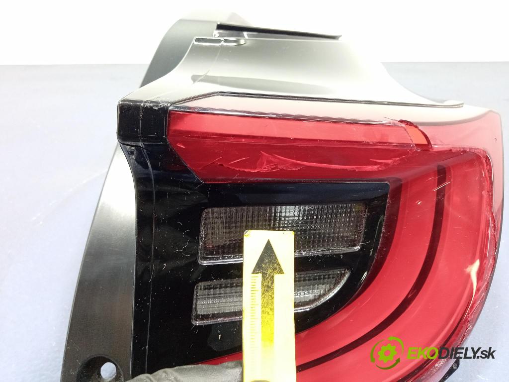 Toyota Yaris 0 svetlo / reflektor zad Prava: Vonkajsia: KOITO K0-12