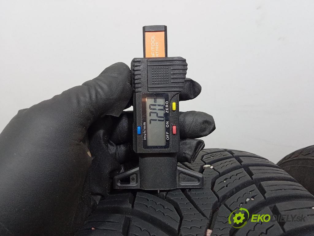 Bmw Seria 3 2004 pneumatiky: Zima 8904288100310