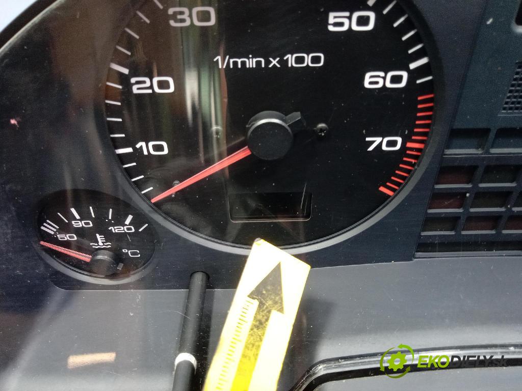 Audi 80 1997 prístrojovka/ budíky 893919067AP