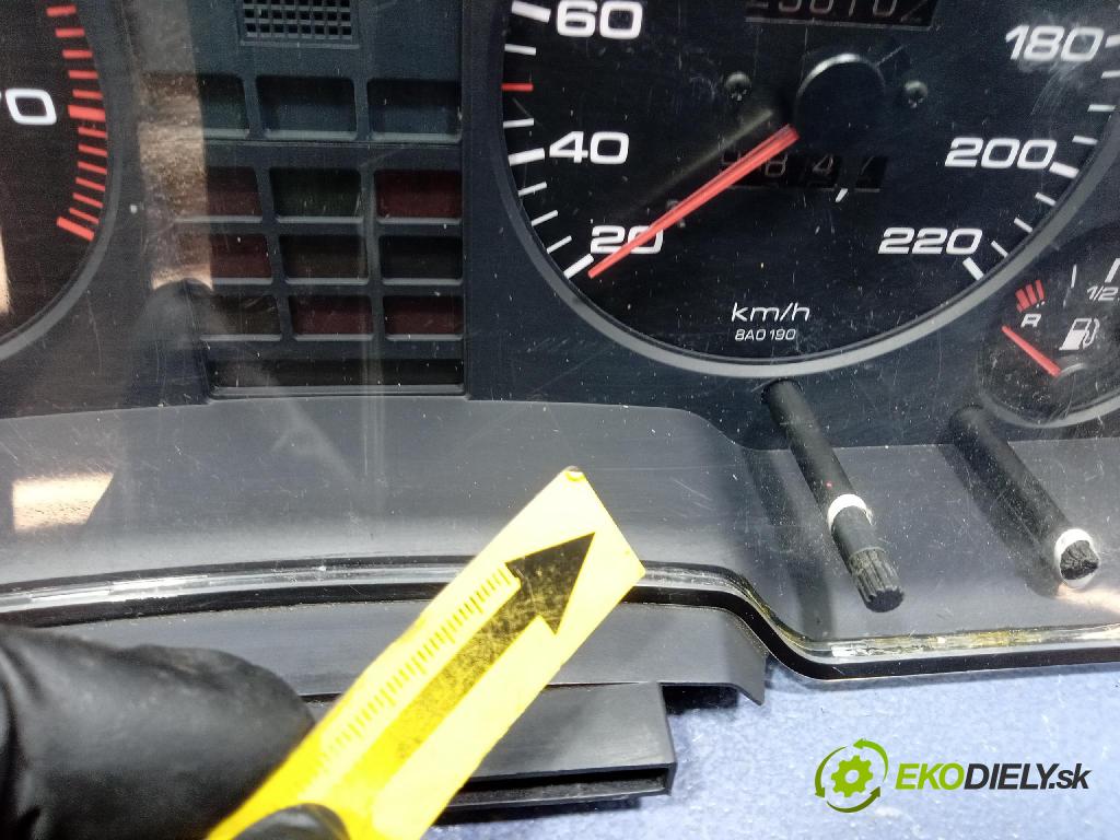 Audi 80 1997 prístrojovka/ budíky 893919067AP