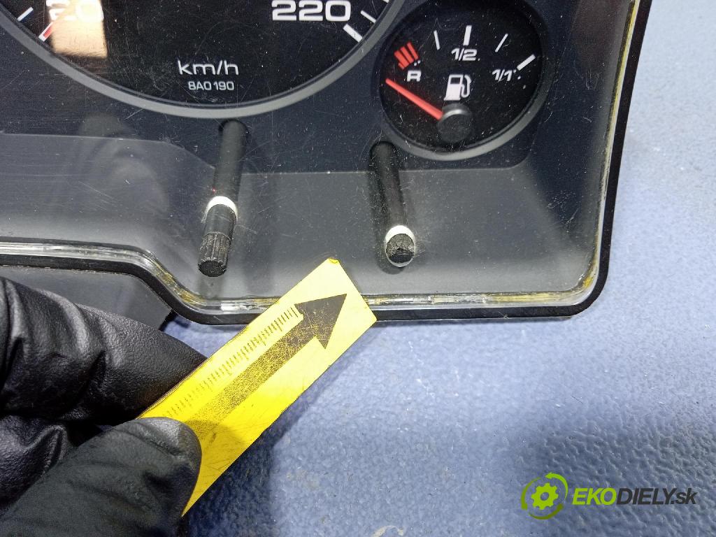 Audi 80 1997 prístrojovka/ budíky 893919067AP