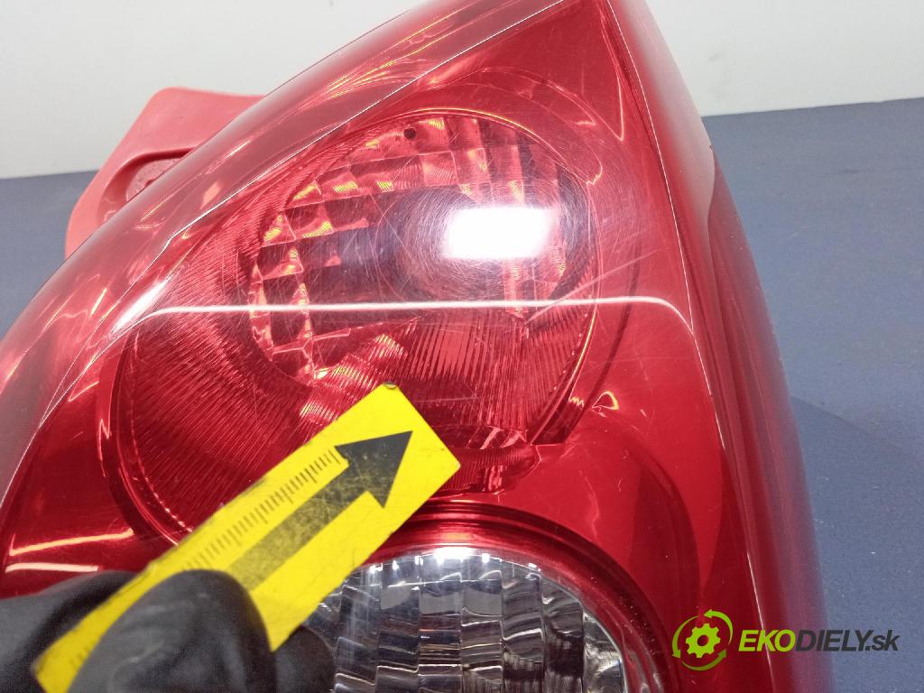 Nissan Pixo 2009 svetlo / reflektor zad Prava: Vonkajsia: 220-17092