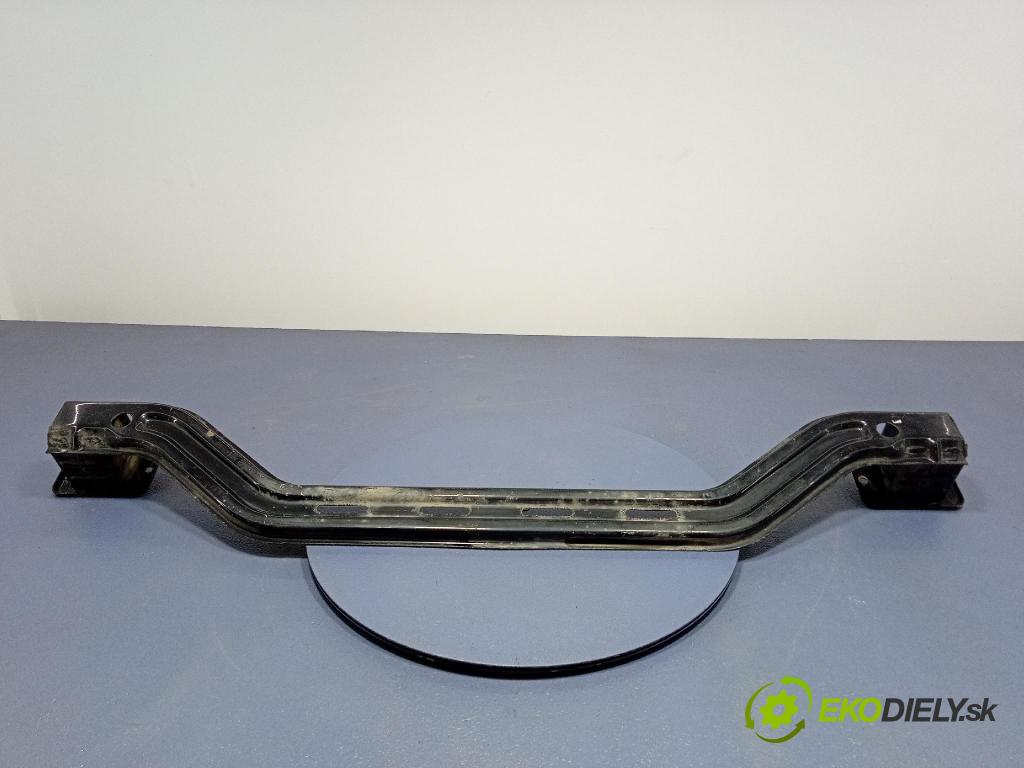 Nissan Pixo 2009 výstuha narazník zad