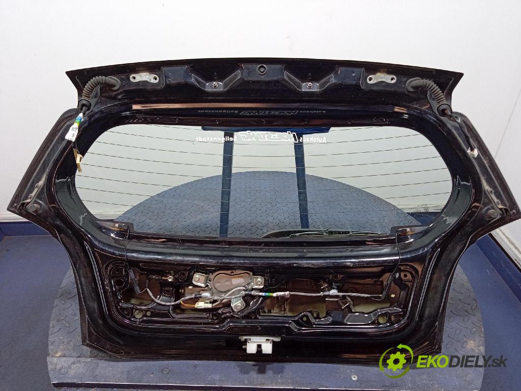 Nissan Pixo 2009 zadní dveře kufra: kufr 