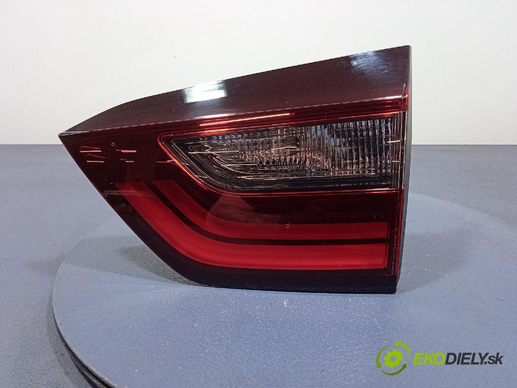Honda Jazz 2022 světlo Zad: Práva: Uvnitř W4764