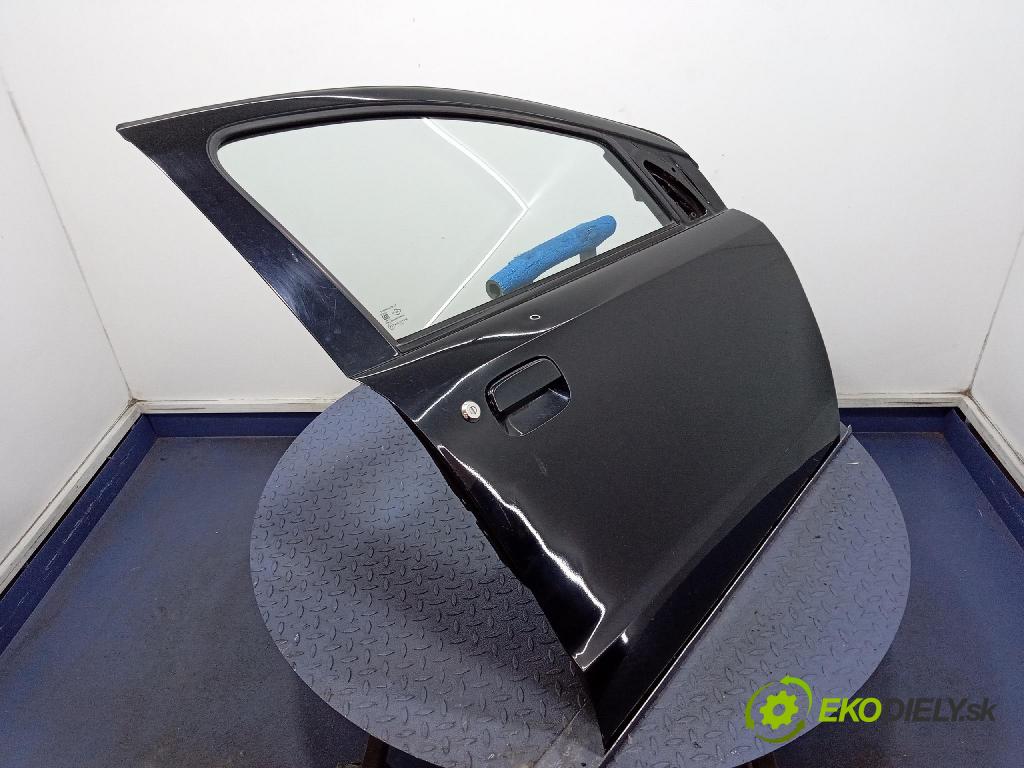 Nissan Pixo 2009 dvere Predné pravé