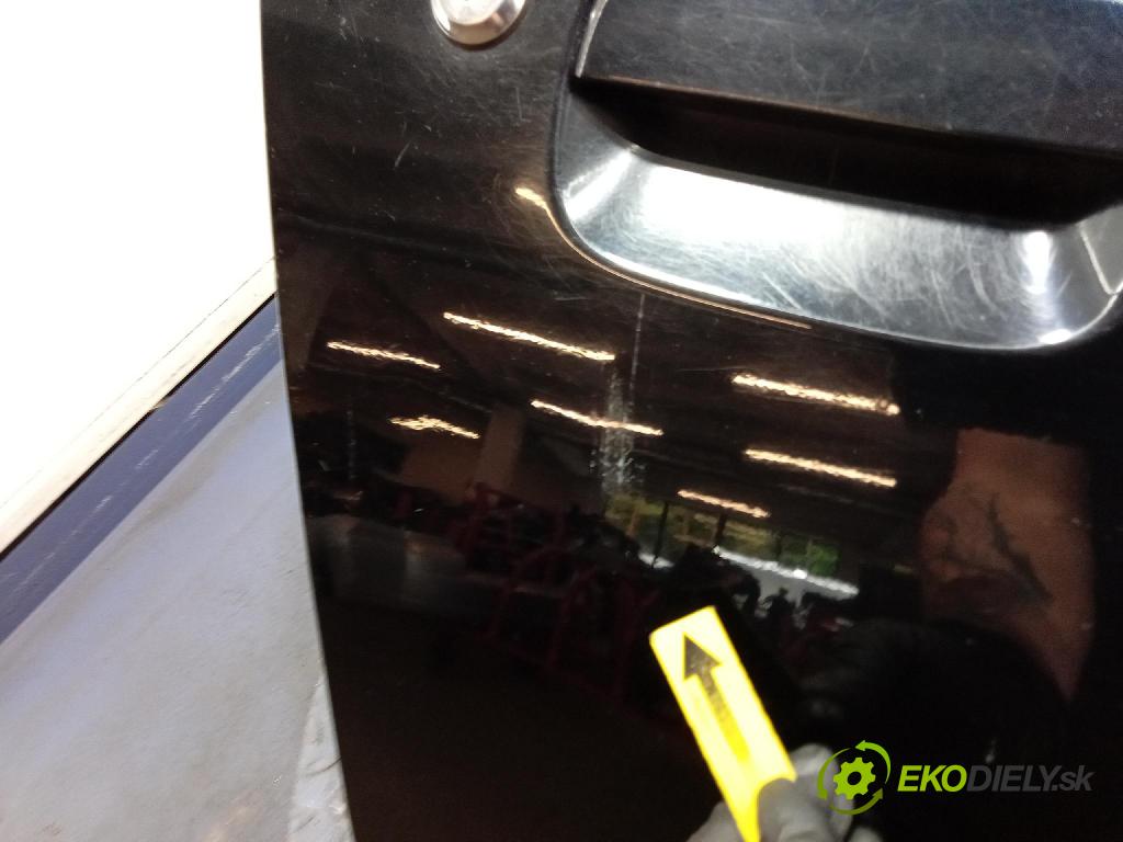 Nissan Pixo 2009 dvere Predné pravé