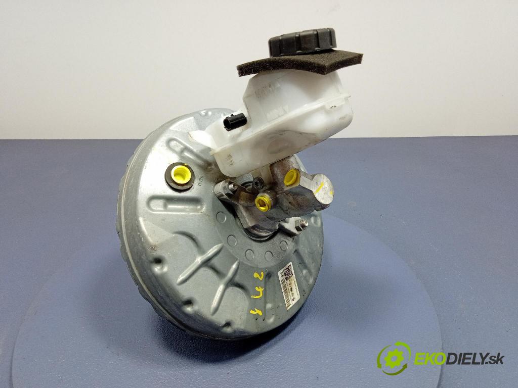 Renault Express 2024 servo Brzdní: 472109960R