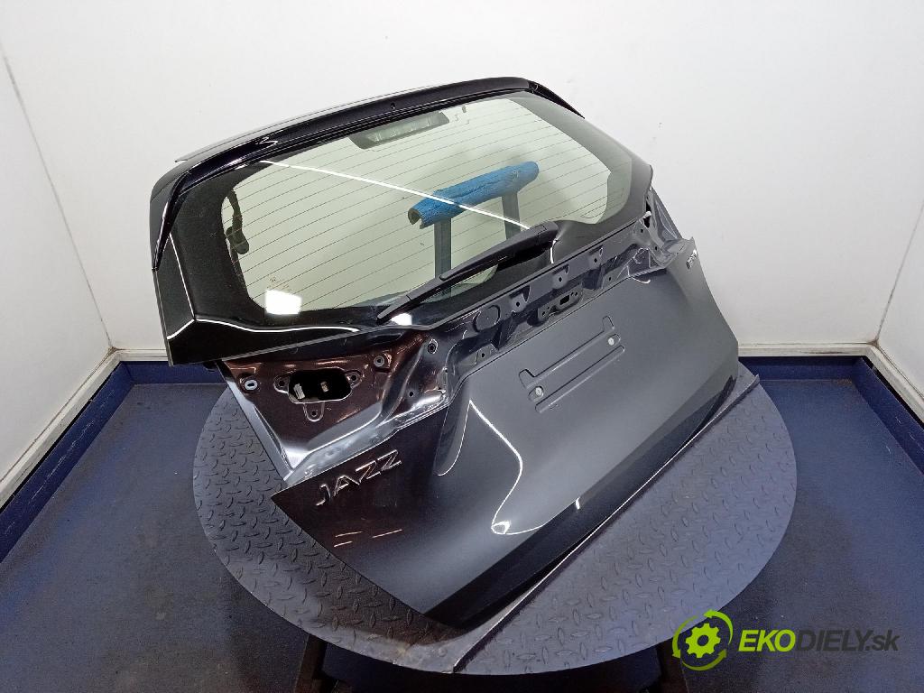 Honda Jazz 2022 zadna dveře kufra: kufra: