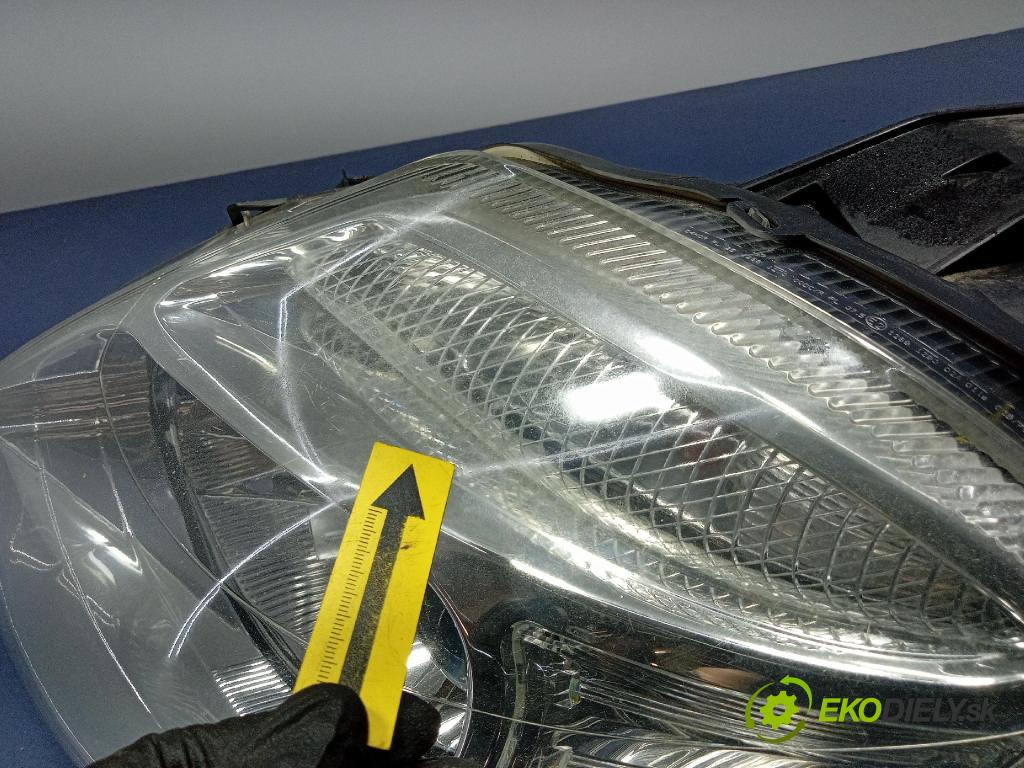 Citroen C8 2009 Reflektor: Vľavo: 1494316080
