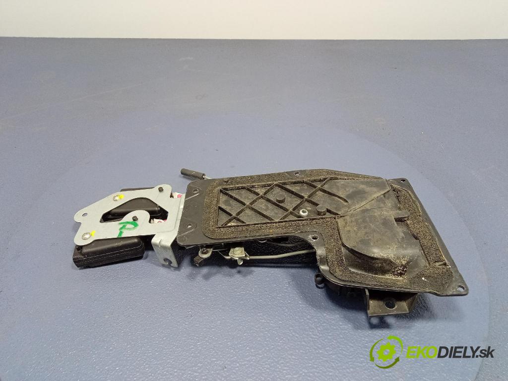 Citroen C8 2009 zámok dvere zad v pravo: