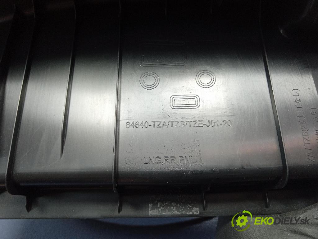 Honda Jazz 2022 kryt Plast: Interiéry: 84640-TZA-J01-20