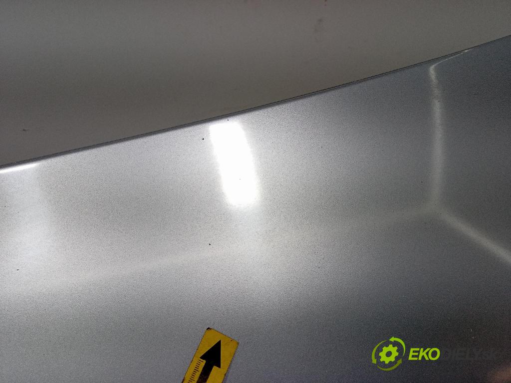 Opel Meriva 2004 kapota přední: