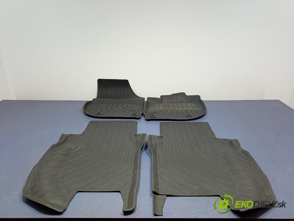 Honda Jazz 2022 koberec do auta 08P18-TZA-6000