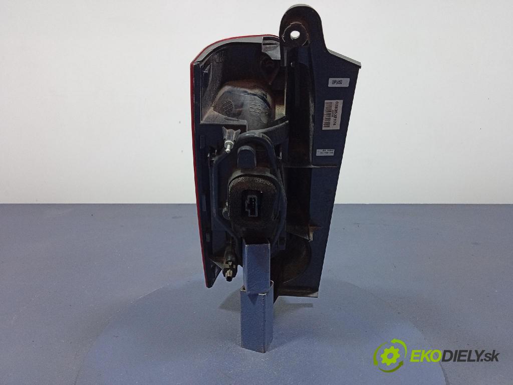 Peugeot Partner 2016 světlo Zad: Práva: Mimo: 9680607880