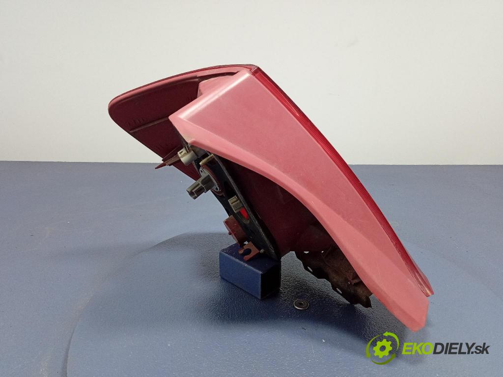Honda Civic 2001 svetlo / reflektor zad Prava: Vonkajsia: