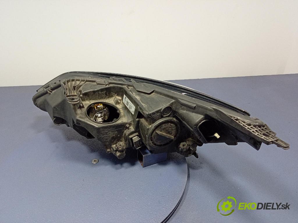 Opel Astra 0 Reflektor: v pravo: 39158006