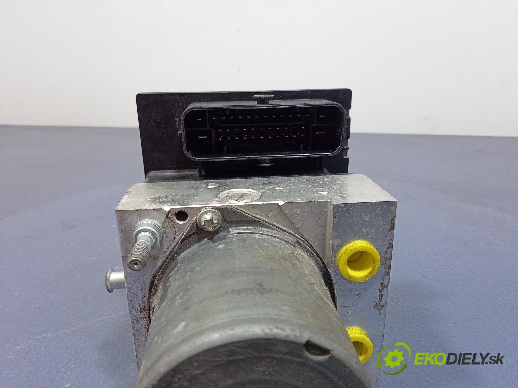 Citroen C8 2009 čerpadlo ABS x 9661887180