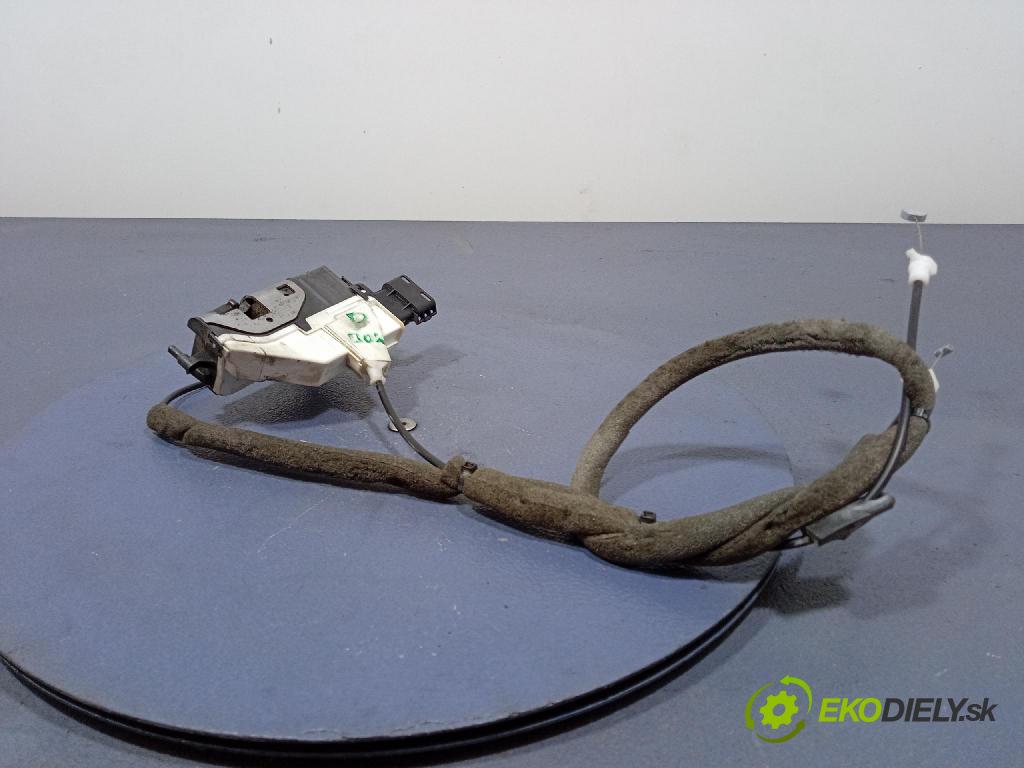 Peugeot Partner 2016 zámok dvere zad v pravo: PSA828414