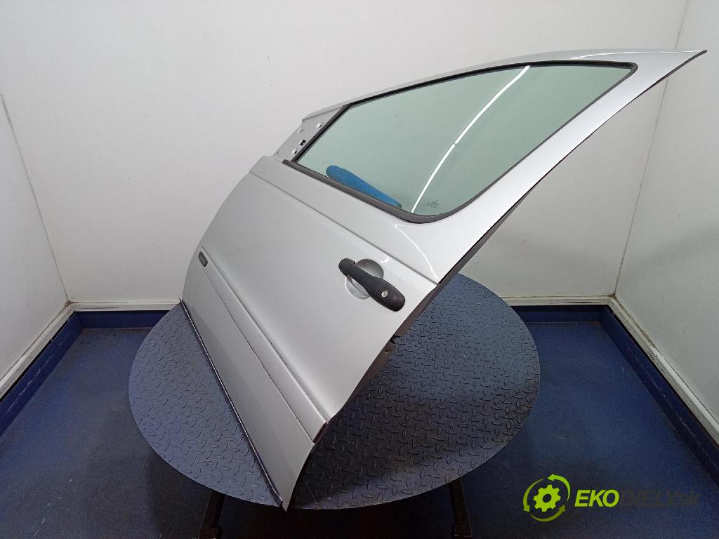 Mercedes Vaneo 2003 dvere Predné Vľavo: