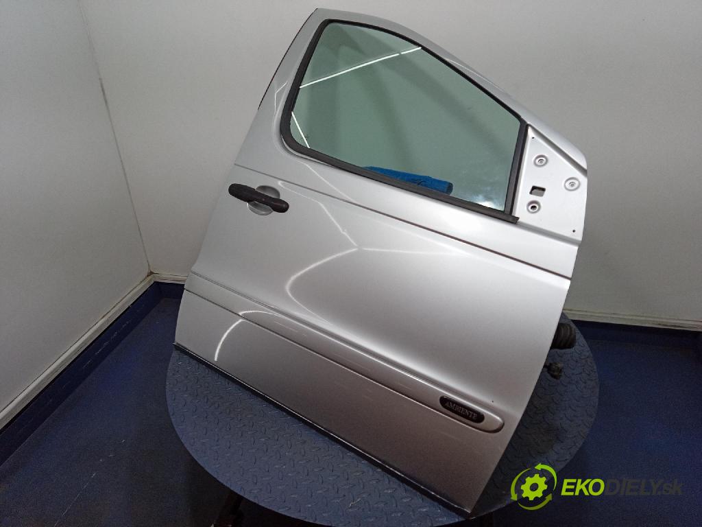 Mercedes Vaneo 2003 dveře před prave