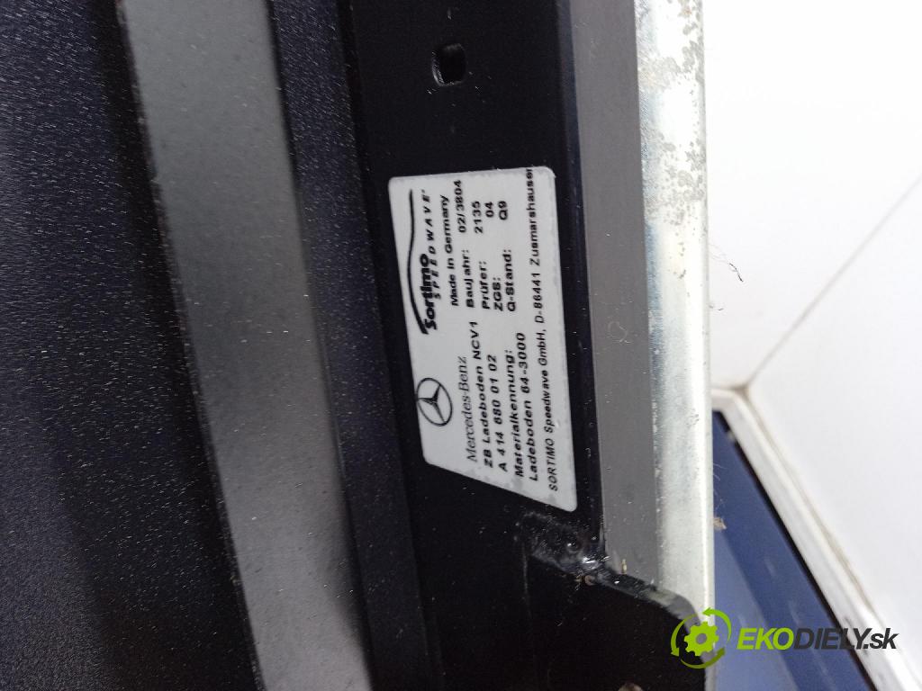 Mercedes Vaneo 2003 koberec do auta A4146800102