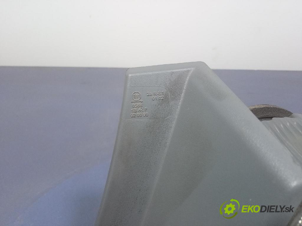 Honda Civic 2004 svetlo / reflektor zad Prava: Vonkajsia: KOITO V254