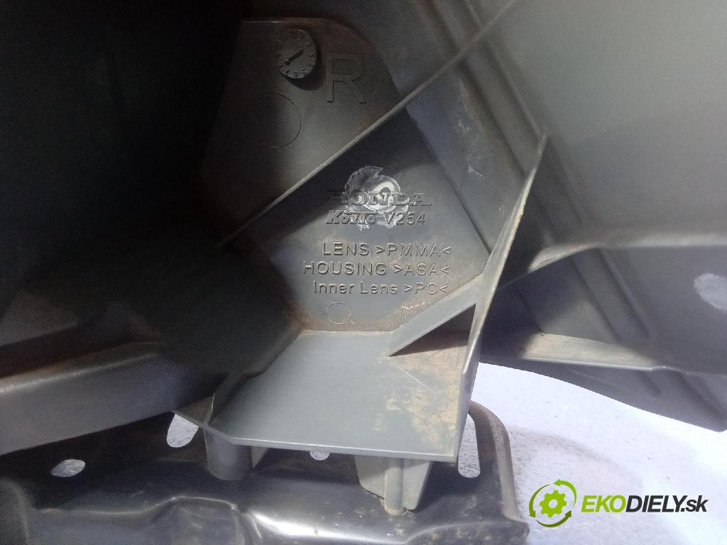 Honda Civic 2004 svetlo / reflektor zad Prava: Vonkajsia: KOITO V254