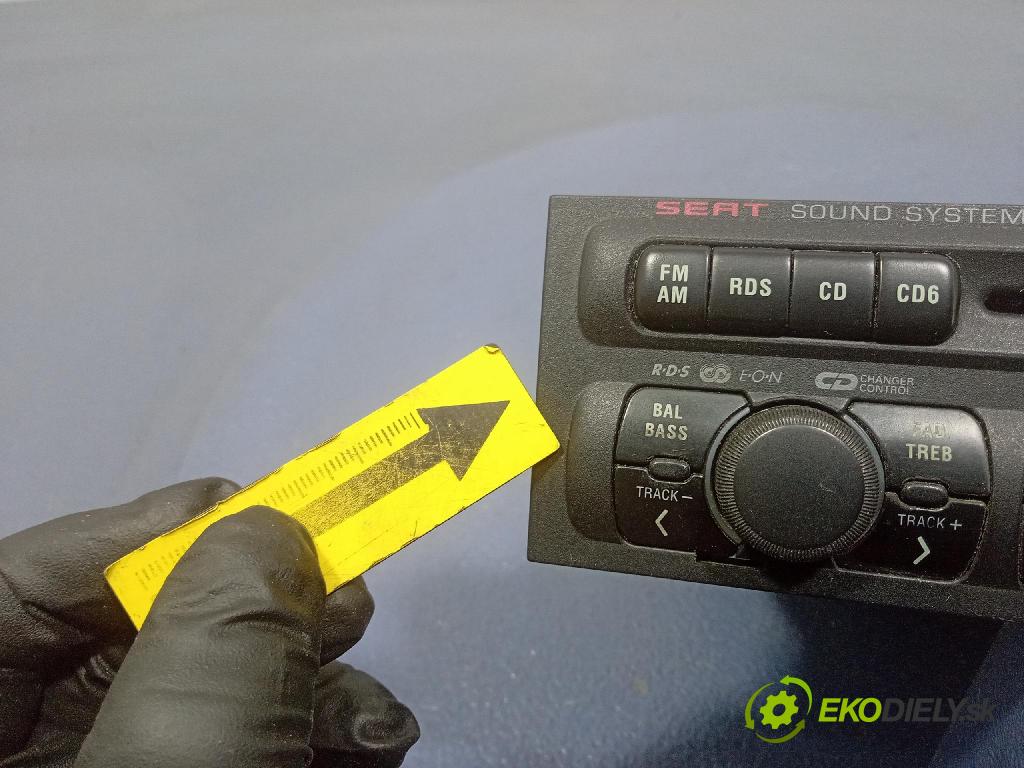 Seat Leon 2004 Radio I Navigace: