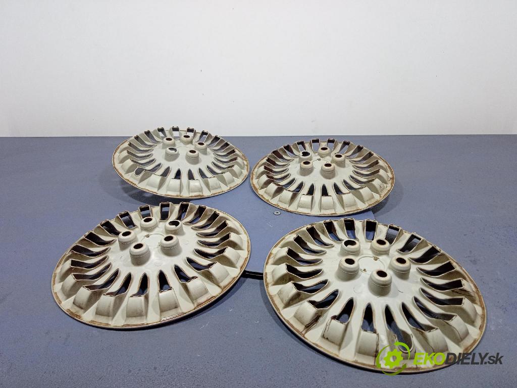 Alfa romeo 159 2006 puklica kola: 60684103