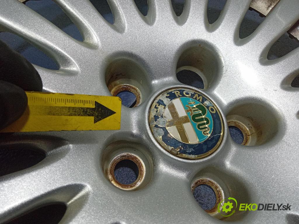 Alfa romeo 159 2006 puklica kola: 60684103