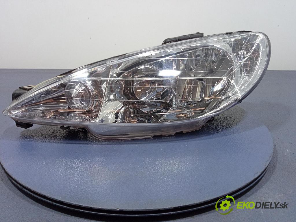 Peugeot 206 2001 Reflektor: Vľavo: 20-6156
